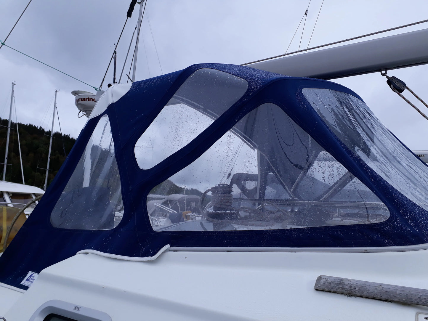 كابريوليه هول